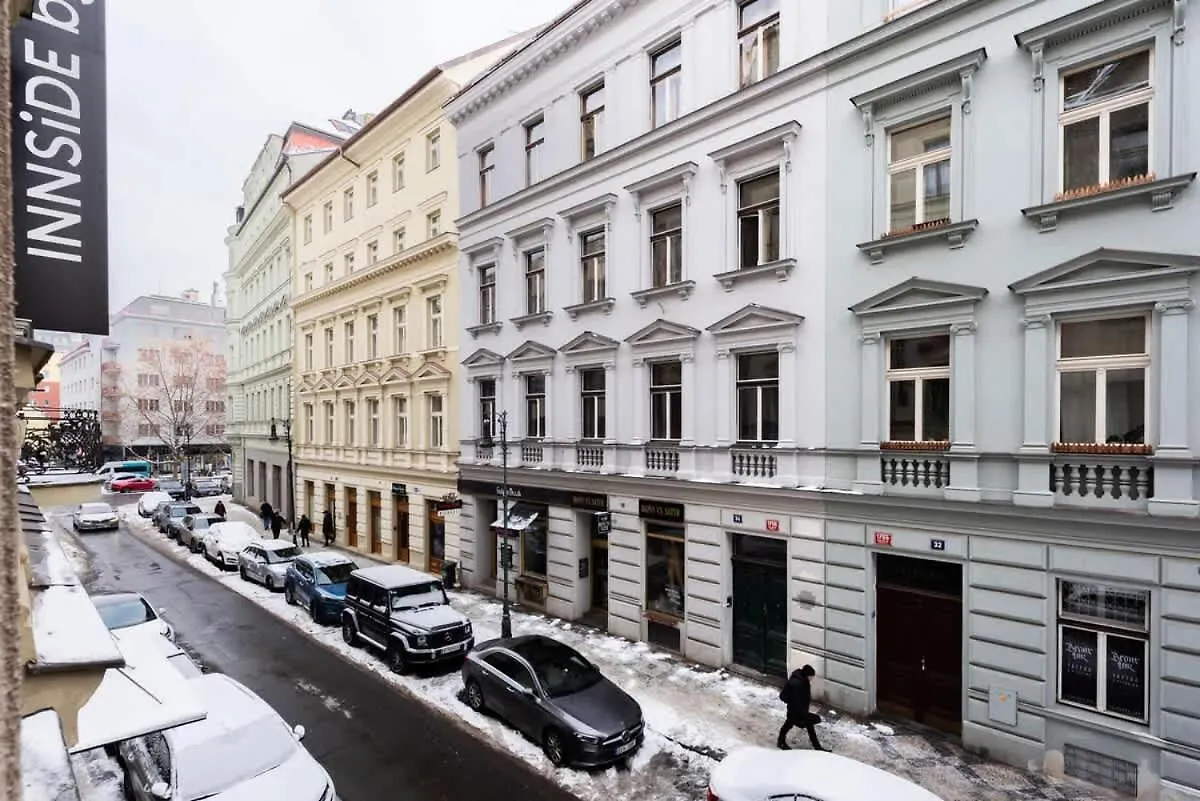 Elegant Spacious Old Town Studio Прага 0*,  Чехия